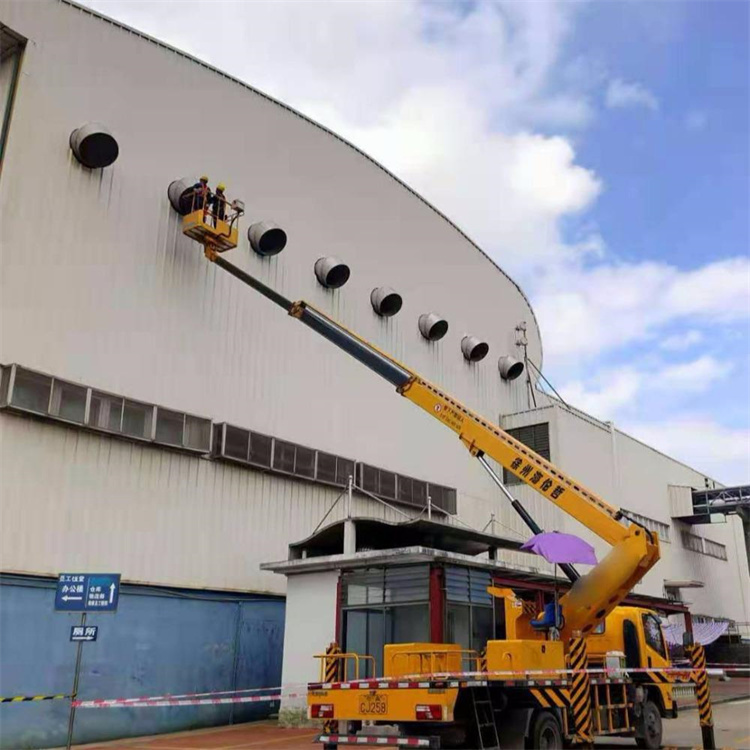 宿松县高空作业车出租服务：专业广告牌安装解决方案